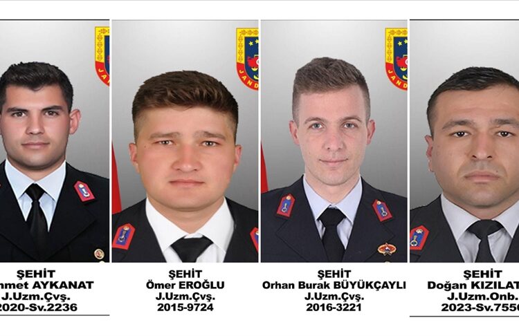 Tunceli’de şehit olan 4 asker memleketlerine uğurlandı 1 Tunceli’de şehit olan 4 asker memleketlerine uğurlandı