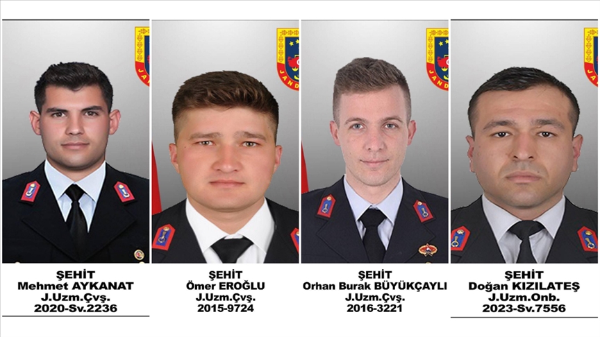 Tunceli’de şehit olan 4 asker memleketlerine uğurlandı 2 Tunceli’de şehit olan 4 asker memleketlerine uğurlandı