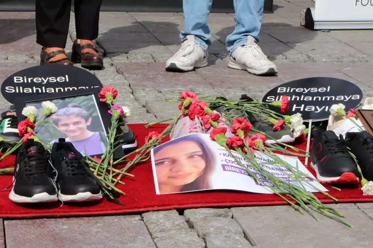 Ülkede 30 milyondan fazla silah var, bunun sadece 4 milyonu ruhsatlı 3 Ülkede 30 milyondan fazla silah var, bunun sadece 4 milyonu ruhsatlı
