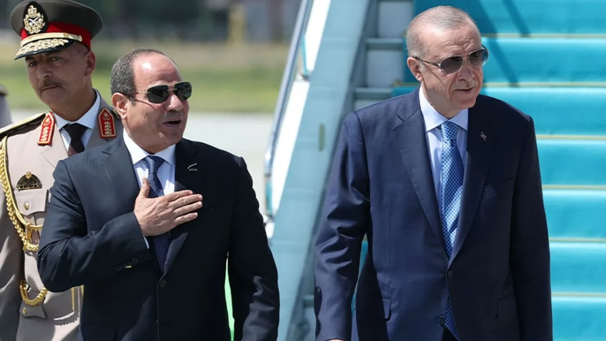 Sisi, 12 yıl sonra Ankara'da; Erdoğan havalimanında karşıladı 4 Sisi, 12 yıl sonra Ankara'da; Erdoğan havalimanında karşıladı