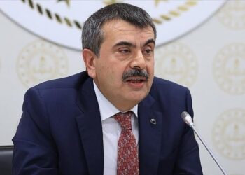 Alp Yalman yazdı l Milli Eğitim Bakanı Tekin’in koltuğu sallanıyor