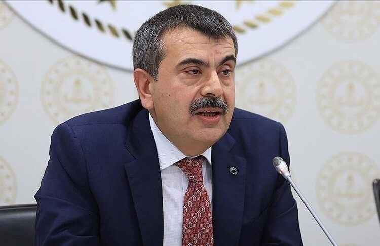 Alp Yalman yazdı l Milli Eğitim Bakanı Tekin’in koltuğu sallanıyor 1 Alp Yalman yazdı l Milli Eğitim Bakanı Tekin’in koltuğu sallanıyor