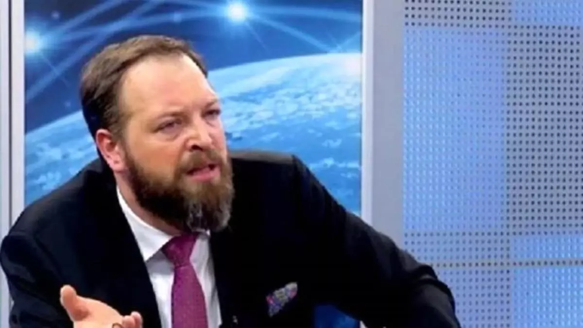 Fatih Tezcan yeniden gündem oldu: “Sisi ile barışırsa hesabı kapatırım” demişti 3 Fatih Tezcan yeniden gündem oldu: “Sisi ile barışırsa hesabı kapatırım” demişti