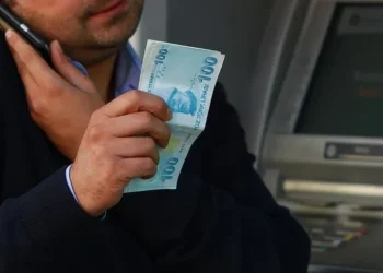 Bankalarda ATM krizi: Vatandaş parasını çekemiyor, bilinçli olarak kısıtlandığı iddia ediliyor