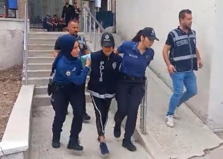 İstismar ve darp mağduru 2 yaşındaki bebek hayatını kaybetti 1 İstismar ve darp mağduru 2 yaşındaki bebek hayatını kaybetti