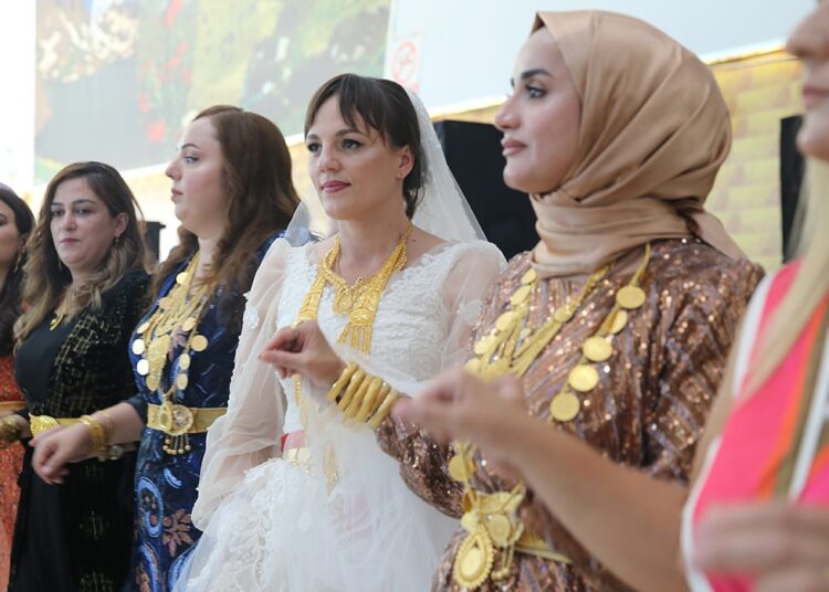 Ukraynalı doktor Nadiia, Hakkari'ye gelin geldi 1 Ukraynalı doktor Nadiia, Hakkari’ye gelin geldi