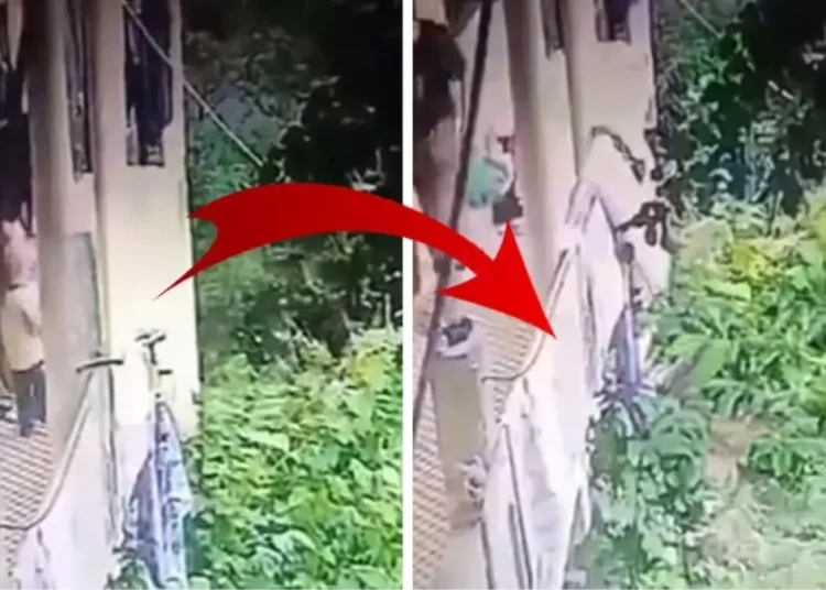 2 yaşındaki çocuğu balkondan atan kadın tutuklandı 1 2 yaşındaki çocuğu balkondan atan kadın tutuklandı