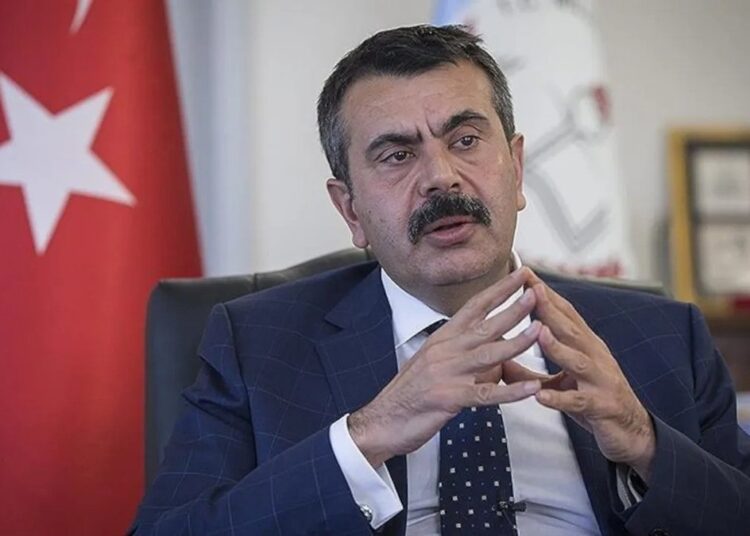 Bakan açıkladı: 20 bin yeni öğretmen atanacak 1 Bakan açıkladı: 20 bin yeni öğretmen atanacak