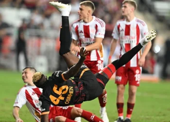 Dünya, Osimhen’in rövaşata golünü konuşuyor: “Kelimenin tam anlamıyla inanılmaz”