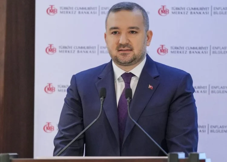 Gel de şaşırma! Asgari ücrete yüzde 25 artış yapılması enflasyona uyumluymuş 1 Gel de şaşırma! Asgari ücrete yüzde 25 artış yapılması enflasyona uyumluymuş