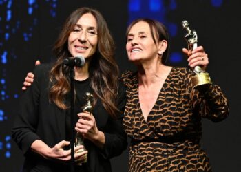 Altın Portakal Film Festivali'nde ödüller sahiplerini buldu 2 Altın Portakal Film Festivali’nde ödüller sahiplerini buldu