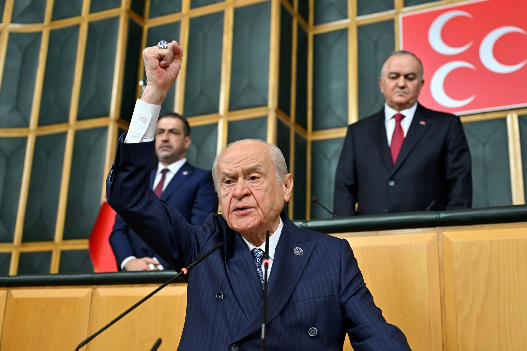 Erdoğan’ın eski metin yazarından, Bahçeli’nin Öcalan açıklamasına tepki 2 Erdoğan’ın eski metin yazarından, Bahçeli’nin Öcalan açıklamasına tepki