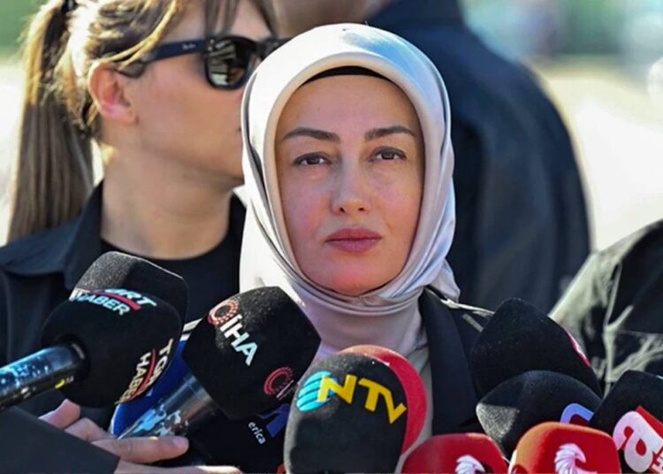 Ayşe Ateş siyasete atılacağını açıkladı 1 Ayşe Ateş, MHP’yi işaret etti: Bu siyasi cinayetin ucu Balgat’a çıktı