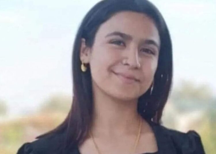 Mardin'de şüpheli ölüm: 15 yaşındaki çocuk, evin damından 'düşerek' öldü 1 Mardin’de şüpheli ölüm: 15 yaşındaki çocuk, evin damından ‘düşerek’ öldü