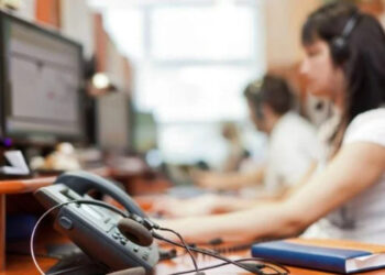 Kredi kartı limitini 99 bine düşürmek isteyenler bankaların telefonlarını kilitledi