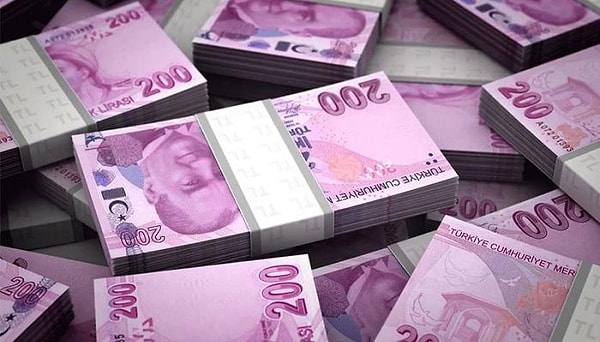Piyasadaki her iki banknottan biri 200 TL 2 Piyasadaki her iki banknottan biri 200 TL