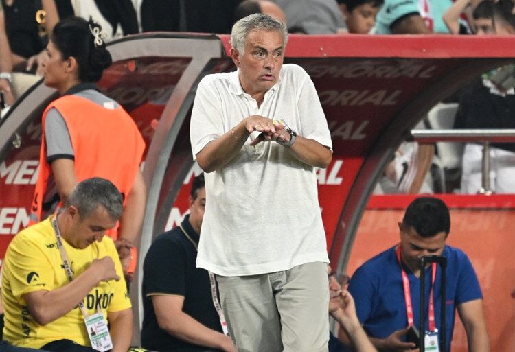 Elazığspor'dan sıradışı Jose Mourinho paylaşımı gündem oldu 1 Elazığspor’dan sıradışı Jose Mourinho paylaşımı gündem oldu