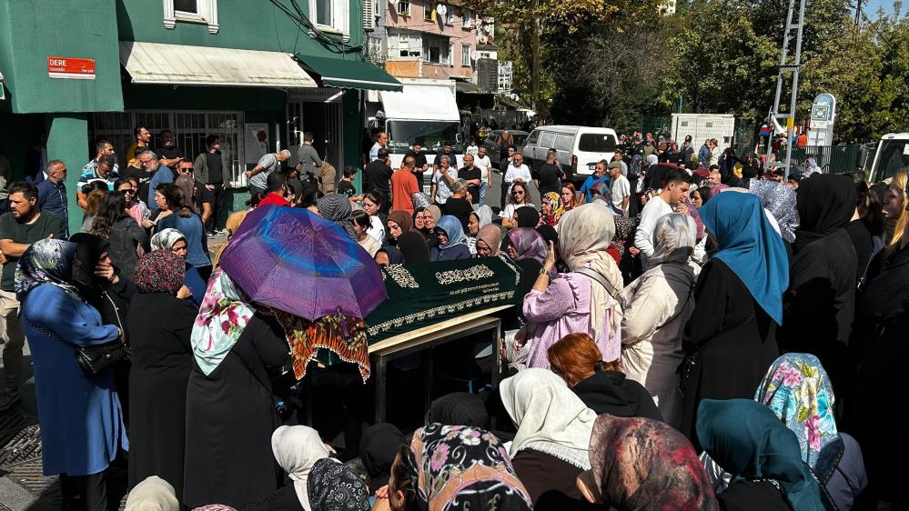 Katledilen İkbal ile Ayşenur son yolculuklarına uğurlandı