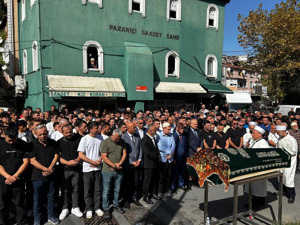 Katledilen İkbal ile Ayşenur son yolculuklarına uğurlandı