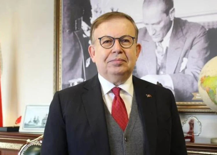 İddia: Emekli amiral Cihat Yaycı'nın doktora tezi Ümit Özdağ'dan çalıntı 1 Cihat Yaycı: Türkiye’de terör bitmişken milliyetçi partinin lideri ‘terörist Meclis’te konuşsun’ diyor!