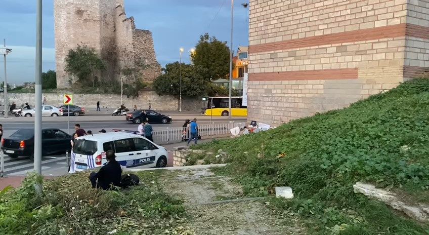 Vahşi cinayetten sonra surlara çıkan merdivenlere demir bariyerli önlem