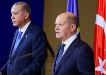 Almanya Başbakanı Olaf Scholz Türkiye’de: Erdoğan’la görüşecek, göç konusu da masada