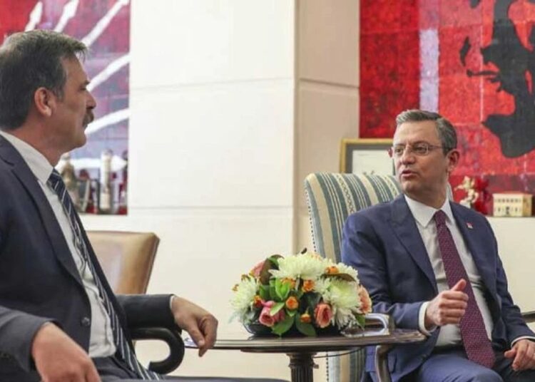Erkan Baş'tan Özgür Özel'e tepki: Şaşkınlıkla izledim 1 Erkan Baş’tan Özgür Özel’e tepki: Şaşkınlıkla izledim