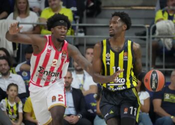 Fenerbahçe, Olympiakos’u evine eli boş gönderdi: 82-71