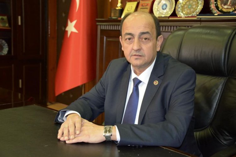 Kadın çalışanı taciz eden AK Partili belediye başkanı tutuklandı 3 Kadın çalışanı taciz eden AK Partili belediye başkanı tutuklandı