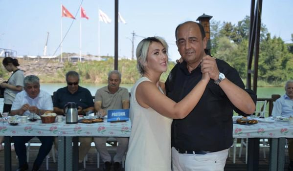 Kadın çalışanı taciz eden AK Partili belediye başkanı tutuklandı 4 Kadın çalışanı taciz eden AK Partili belediye başkanı tutuklandı