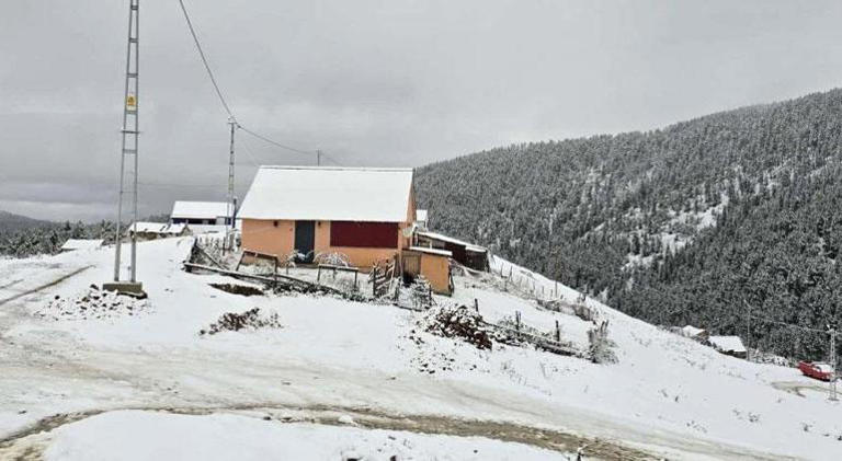 Kar kalınlığı, yaylalarda 5 santimetreye ulaştı 2 Kar kalınlığı, yaylalarda 5 santimetreye ulaştı