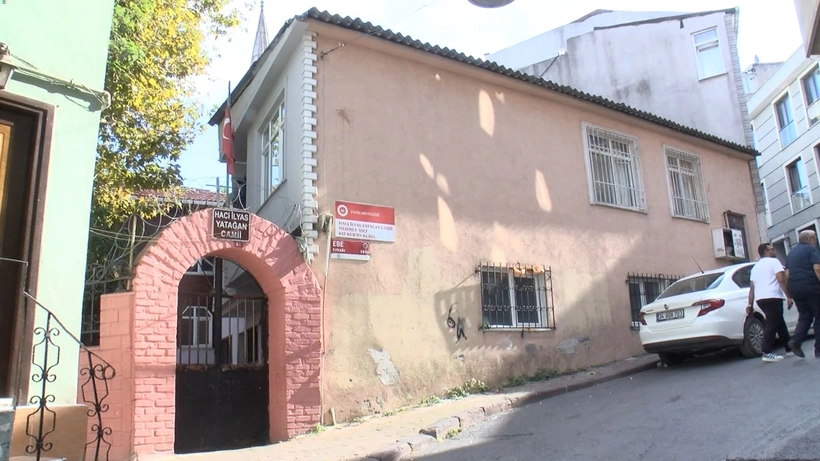 Musalla taşında yaşadığı anlaşıldı, hastanede hayatını kaybetti 2 Musalla taşında yaşadığı anlaşıldı, hastanede hayatını kaybetti