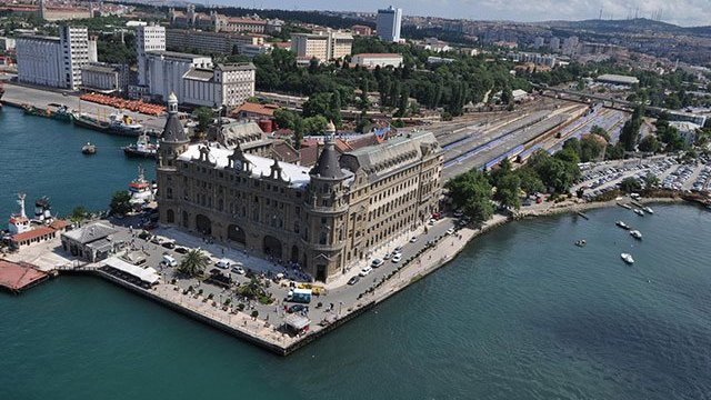 Haydarpaşa ve Sirkeci garlarındaki kiracılara ‘7 gün içinde boşaltın’ tebligatı 1 Haydarpaşa ve Sirkeci garlarındaki kiracılara ‘7 gün içinde boşaltın’ tebligatı