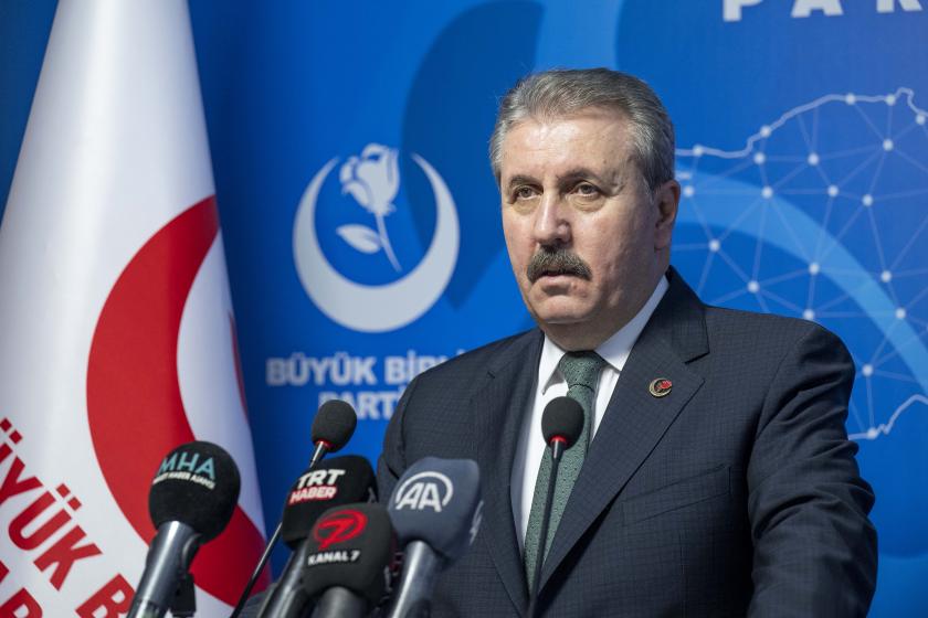 Hüsnü Yusuf Turabiç yazdı l Memleketimden siyasetçi manzaraları! 5 Hüsnü Yusuf Turabiç yazdı l Memleketimden siyasetçi manzaraları!