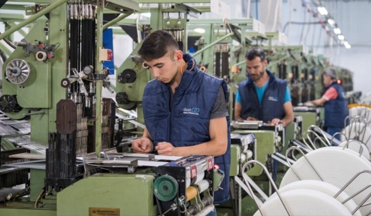 Vergi Uzmanı Bingöl: Çalışan ve emekli yıl başında yüksek zam beklemesin 1 Vergi Uzmanı Bingöl: Çalışan ve emekli yıl başında yüksek zam beklemesin