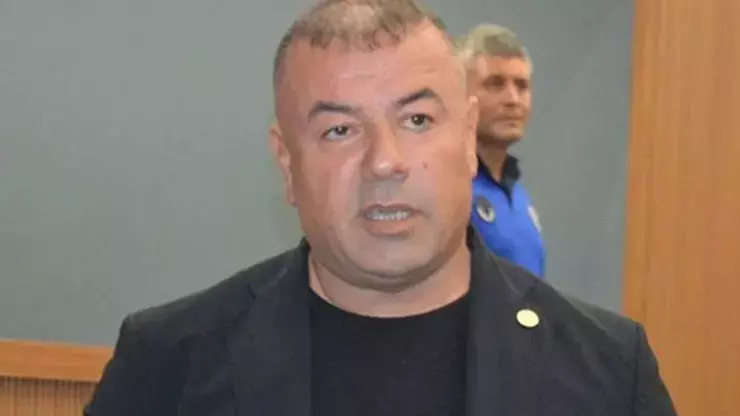 "Öldürenler kadar ölen kadınlar da suçlu" diyen Latif Aydemir AK Parti’den istifa etti 2 "Öldürenler kadar ölen kadınlar da suçlu" diyen Latif Aydemir AK Parti’den istifa etti