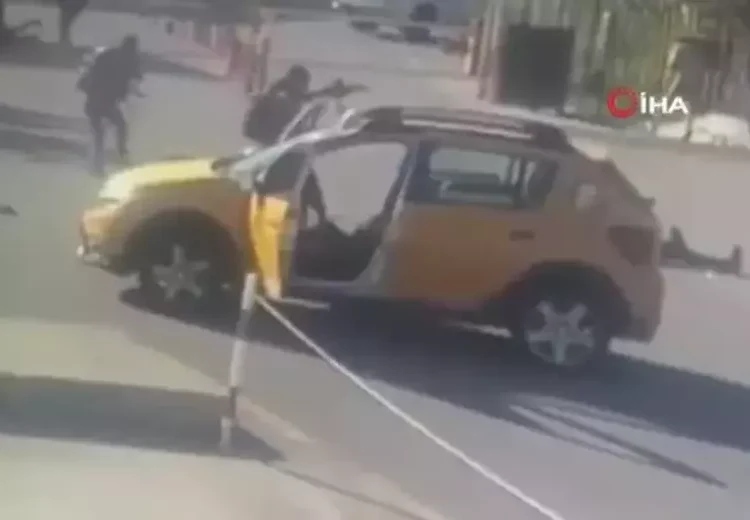 İçişleri Bakanı Ali Yerlikaya: 3 şehit, 14 yaralımız var 1 İçişleri Bakanı Ali Yerlikaya: 3 şehit, 14 yaralımız var
