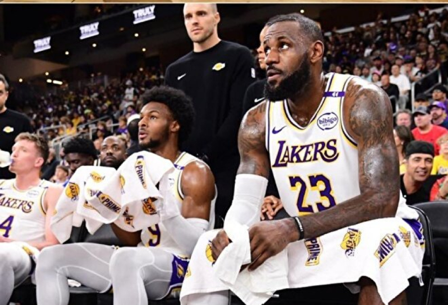 NBA tarihinde bir ilk: LeBron James, oğlu ile aynı takımda oynadı