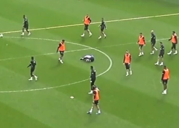 Jose Mourinho antrenmanda sakatlandı 1 Jose Mourinho antrenmanda sakatlandı