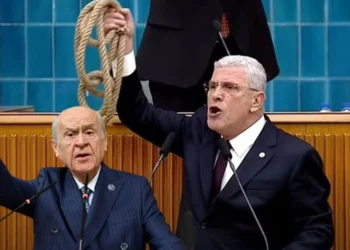 Müsavat Dervişoğlu urgan fırlattı, Bahçeli cevap vermedi o ipi istedi!