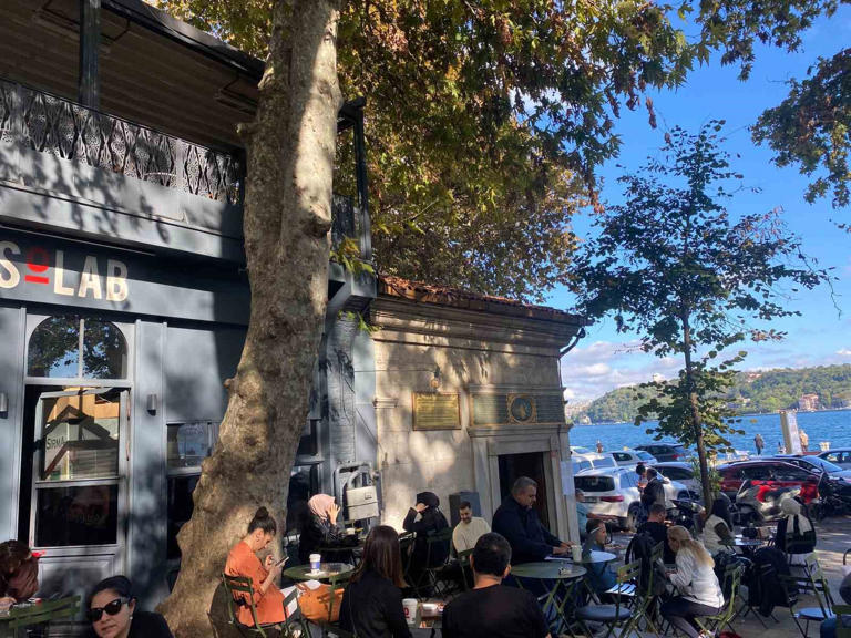 Tarihî muvakkithane binası, zincir kahveciye kiralandı