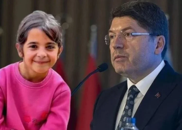 İki aya yakın zamandır beklenen Narin cinayetinin iddianamesi, bu hafta mahkemeye sunulacak 1 İki aya yakın zamandır beklenen Narin cinayetinin iddianamesi, bu hafta mahkemeye sunulacak