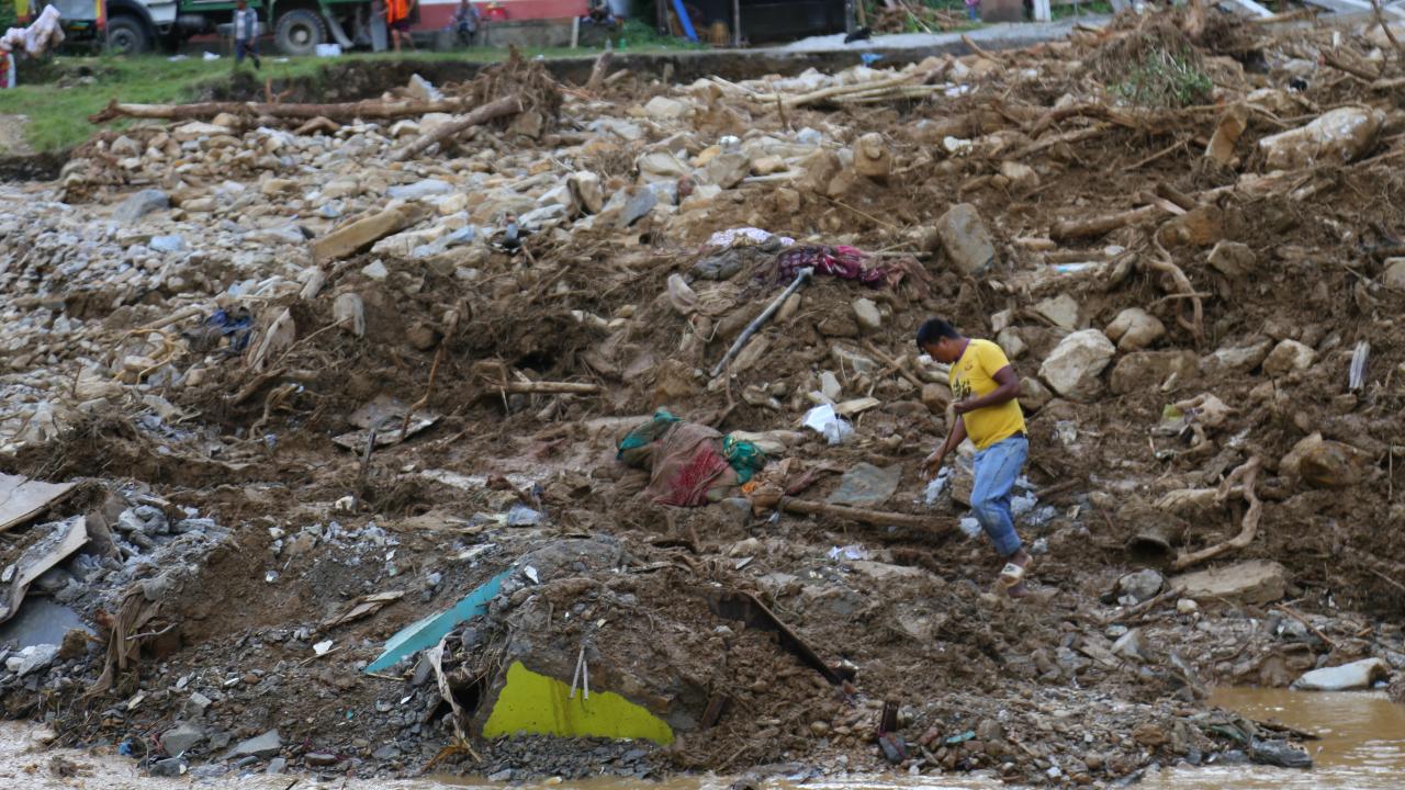 Nepal’de sel ve heyelanlarda ölenlerin sayısı 241’e yükseldi