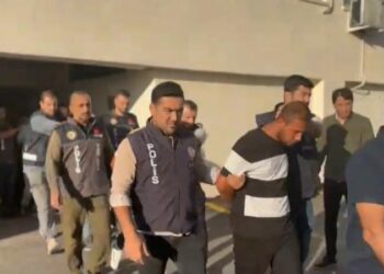 ‘Hesabınızı FETÖ ele geçirdi’ yalanıyla dolandırıcılık yapanlara operasyon
