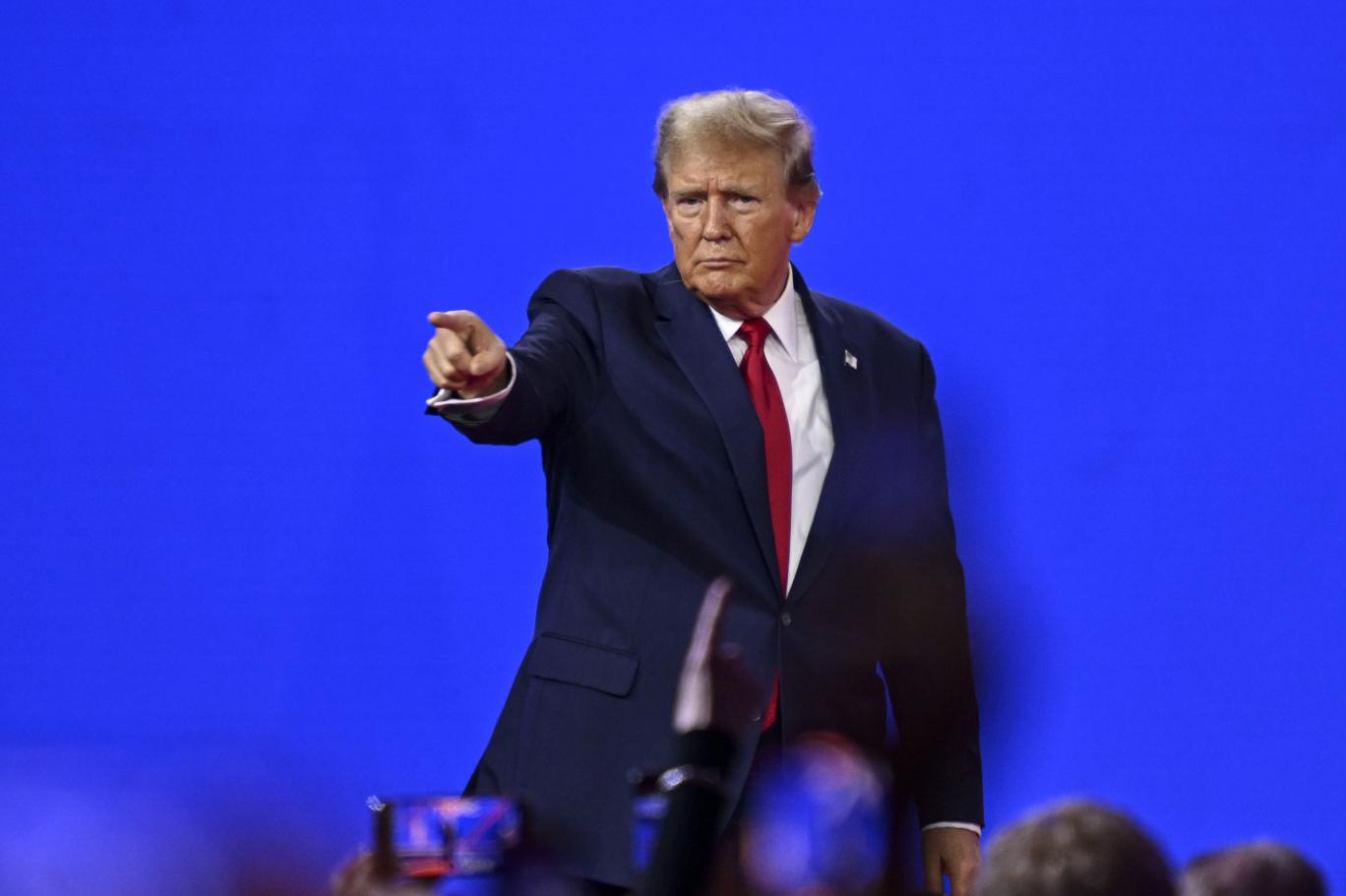 Trump adresi şaşırdı, Türk kullanıcıyı etiketleyip oy istedi!