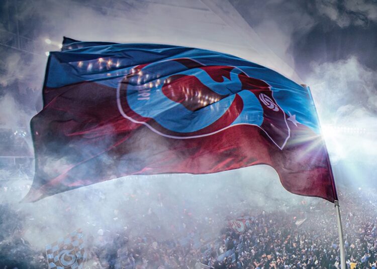 Kamil Aslan yazdı l Trabzonspor 2,1 milyar TL’yi nereden buldu? Bordo Mavili takım satılıyor mu? 1 Kamil Aslan yazdı l Trabzonspor 2,1 milyar TL’yi nereden buldu? Bordo Mavili takım satılıyor mu?