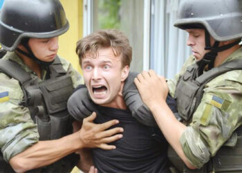 Ukrayna barlardan asker kaçağı topluyor