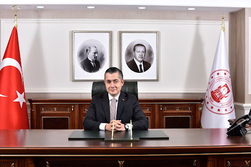 Esenyurt Belediyesi'ne İstanbul Vali Yardımcısı Can Aksoy kayyum olarak atandı 1 Esenyurt Belediyesi’ne İstanbul Vali Yardımcısı Can Aksoy kayyum olarak atandı