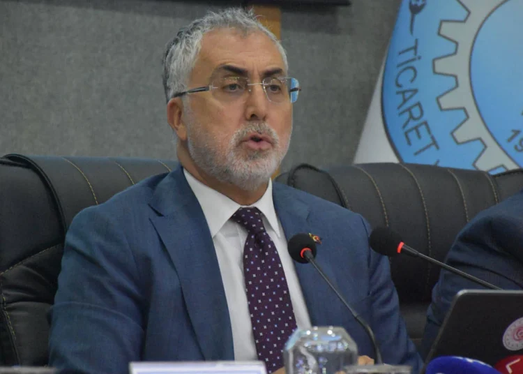 Bu yıl ve 2025’te emekli olacakların aylıklarında oluşacak farkla ilgili çalışma yapılıyor 1 Bu yıl ve 2025’te emekli olacakların aylıklarında oluşacak farkla ilgili çalışma yapılıyor