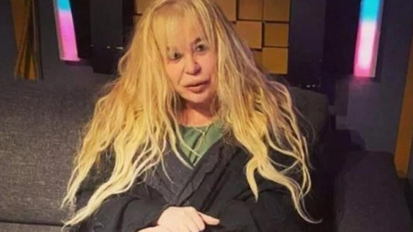 Zerrin Özer zor günler geçirdiğini açıkladı: 'Beyin damarlarımda daralma var'